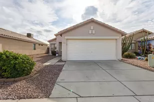 2105 E Robin Ln, Phoenix, AZ 85024 - Photo 24