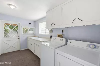 8201 E Whitton Avenue, Scottsdale, AZ 85251 - Photo 26