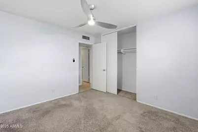 8201 E Whitton Avenue, Scottsdale, AZ 85251 - Photo 16