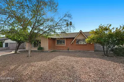 8201 E Whitton Avenue, Scottsdale, AZ 85251 - Photo 1