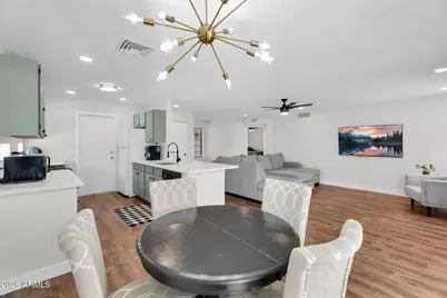 1639 E Aire Libre Avenue, Phoenix, AZ 85022 - Photo 10