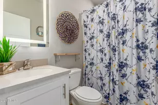 2727 E University Dr, Tempe, AZ 85281 - Photo 20