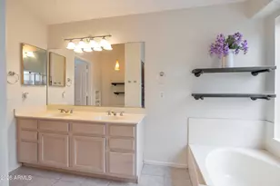 670 E Kyle Dr, Gilbert, AZ 85296 - Photo 14