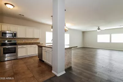13263 W Crocus Drive, Surprise, AZ 85379 - Photo 8