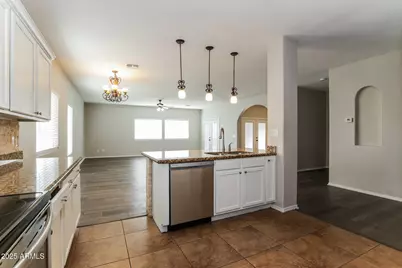 13263 W Crocus Drive, Surprise, AZ 85379 - Photo 10