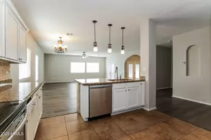 13263 W Crocus Dr, Surprise, AZ 85379 - Photo 10