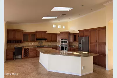 15948 W Sheila Lane, Goodyear, AZ 85395 - Photo 2