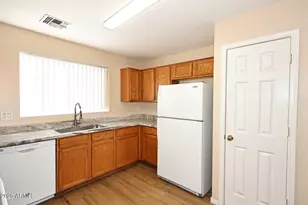 10532 W Pomo St, Tolleson, AZ 85353 - Photo 12