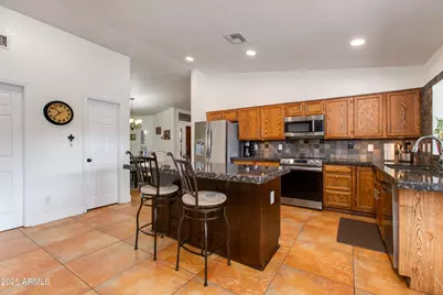 3313 W Kristal Way, Phoenix, AZ 85027 - Photo 16