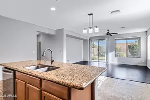 41105 N Prestancia Dr, Phoenix, AZ 85086 - Photo 10