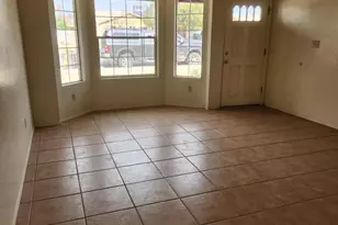 124 S Cottonwood St, Chandler, AZ 85225 - Photo 2