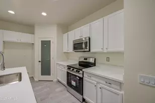 21261 E Volunteer Dr, Red Rock, AZ 85145 - Photo 12