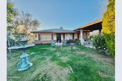 1812 N 32nd Place, Phoenix, AZ 85008 - Photo 1