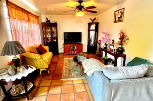 1812 N 32nd Pl, Phoenix, AZ 85008 - Photo 4