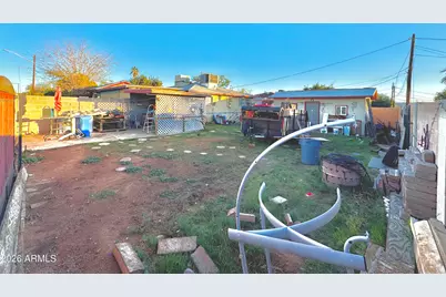 1812 N 32nd Place, Phoenix, AZ 85008 - Photo 12