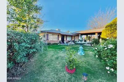 1812 N 32nd Place, Phoenix, AZ 85008 - Photo 2