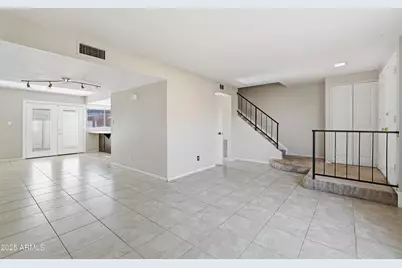 1628 E Logan Drive, Tempe, AZ 85282 - Photo 8