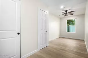 1606 W Keim Dr, Phoenix, AZ 85015 - Photo 16