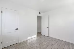 2245 E Flower St, Phoenix, AZ 85016 - Photo 18