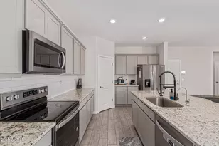 2757 E Blf Spg Ave, Apache Junction, AZ 85119 - Photo 6