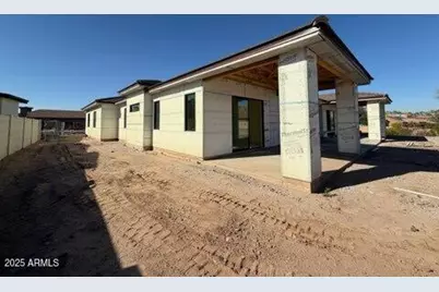 11047 S Santa Columbia Drive, Goodyear, AZ 85338 - Photo 10