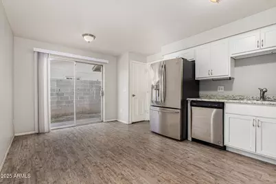 5028 W Roanoke Avenue, Phoenix, AZ 85035 - Photo 10