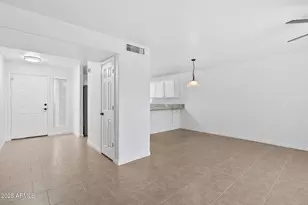 220 N 22nd Pl, Mesa, AZ 85213 - Photo 8