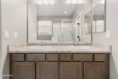 10257 W Lawrence Lane, Peoria, AZ 85345 - Photo 12