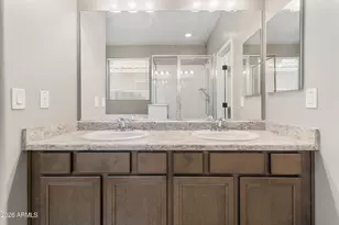 10257 W Lawrence Ln, Peoria, AZ 85345 - Photo 12