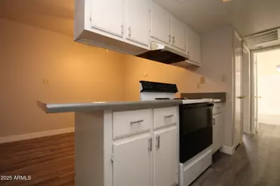 3004 E Waltann Lane #6, Phoenix, AZ 85032 - Photo 4