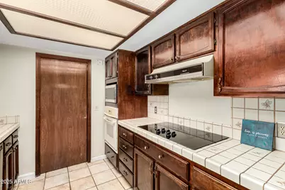 7645 W Bluefield Avenue, Glendale, AZ 85308 - Photo 16