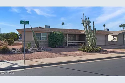 4927 E Crescent Avenue, Mesa, AZ 85206 - Photo 2
