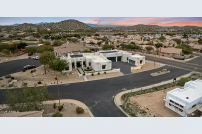 18190 W Santa Alberta Lane, Goodyear, AZ 85338 - Photo 2