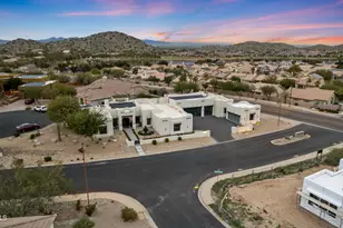 18190 W Santa Alberta Ln, Goodyear, AZ 85338 - Photo 2