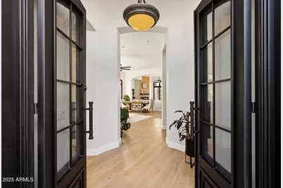 10747 E Greenway Road, Scottsdale, AZ 85255 - Photo 8