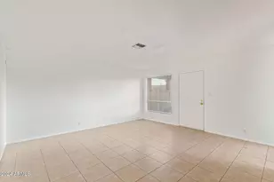 511 W Blackhawk Dr, Phoenix, AZ 85027 - Photo 10