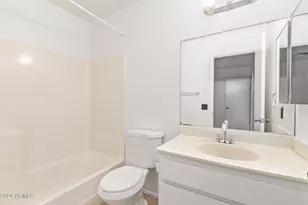 511 W Blackhawk Dr, Phoenix, AZ 85027 - Photo 22