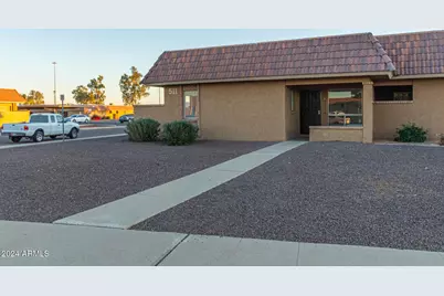 511 W Blackhawk Drive #Unit 4, Phoenix, AZ 85027 - Photo 2