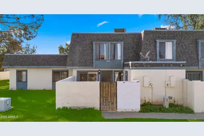 8135 N 32nd Drive, Phoenix, AZ 85051 - Photo 2