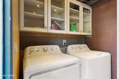 8135 N 32nd Drive, Phoenix, AZ 85051 - Photo 14