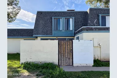 8135 N 32nd Drive, Phoenix, AZ 85051 - Photo 1