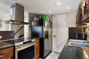 8135 N 32nd Dr, Phoenix, AZ 85051 - Photo 6