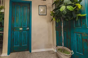 353 E Thomas Rd, Phoenix, AZ 85012 - Photo 32