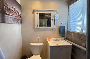 353 E Thomas Rd, Phoenix, AZ 85012 - Photo 30