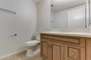 7137 E Rancho Vista Dr, Scottsdale, AZ 85251 - Photo 16