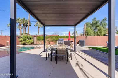 8450 E Montecito Avenue, Scottsdale, AZ 85251 - Photo 18