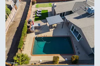 8450 E Montecito Avenue, Scottsdale, AZ 85251 - Photo 12