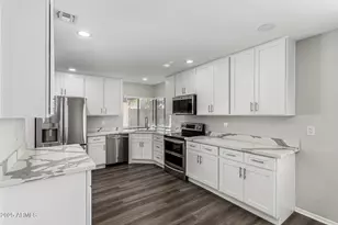 5553 W Hartford Ave, Glendale, AZ 85308 - Photo 16