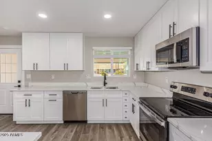 9938 W Willowcreek Circle, Sun City, AZ 85373 - Photo 12