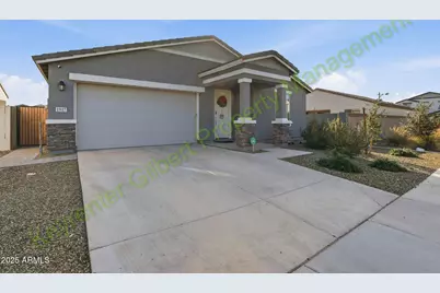 1917 E Lariat Avenue, San Tan Valley, AZ 85140 - Photo 1